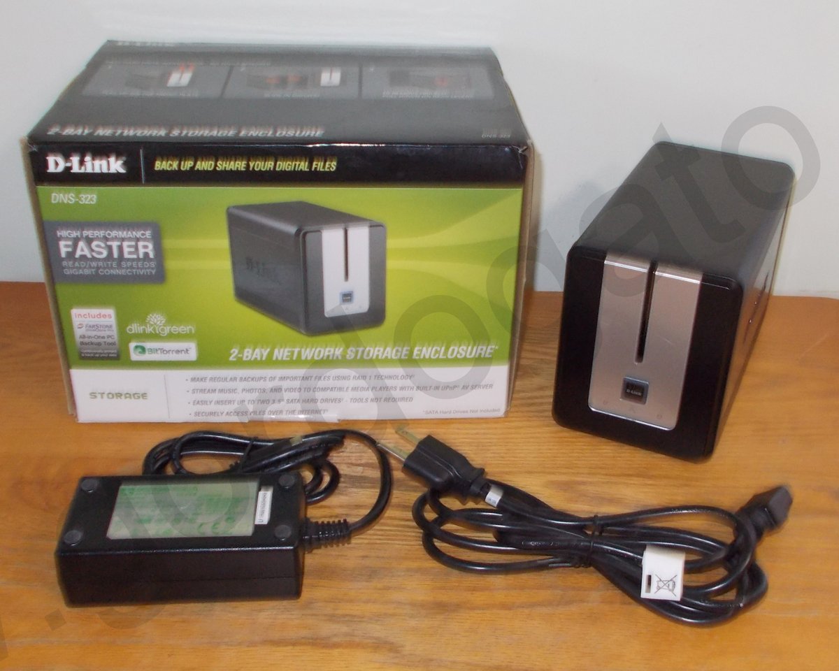 D-Link Dlink DNS-323 DNS323 Network Attached Storage Diskless Gigabit NAS SATA