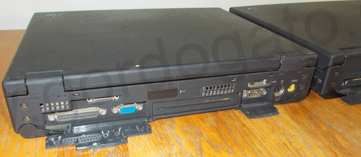 Lot of 2 IBM Thinkpad Laptop Notebook Computer PCs for PARTS REPAIR 770Z & 770E - Image 13