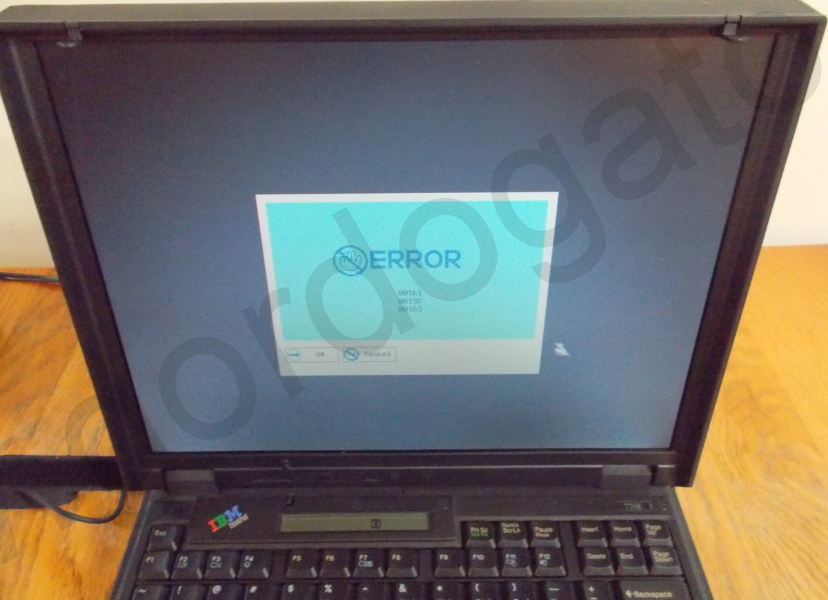 Lot of 2 IBM Thinkpad Laptop Notebook Computer PCs for PARTS REPAIR 770Z & 770E - Image 16