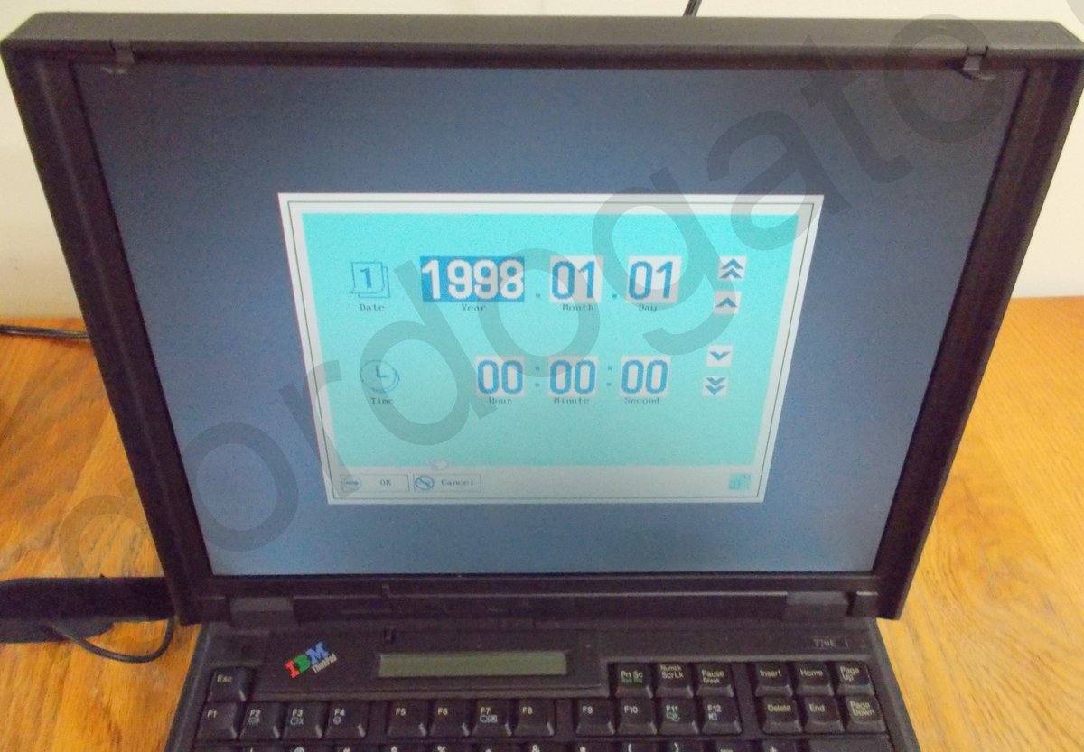 Lot of 2 IBM Thinkpad Laptop Notebook Computer PCs for PARTS REPAIR 770Z & 770E - Image 17