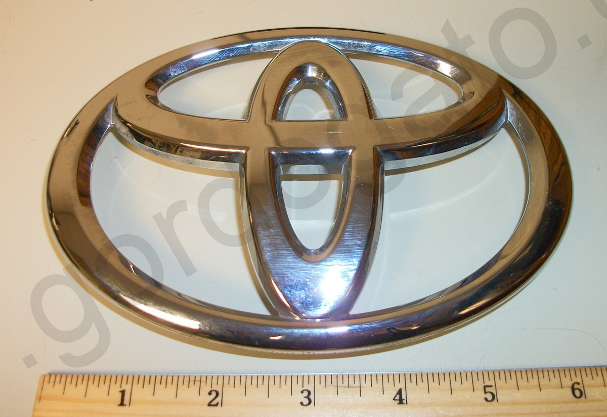 Used Toyota Emblem Logo Chrome Trim 90975-02192 90975-A2004 About 4" x 6"