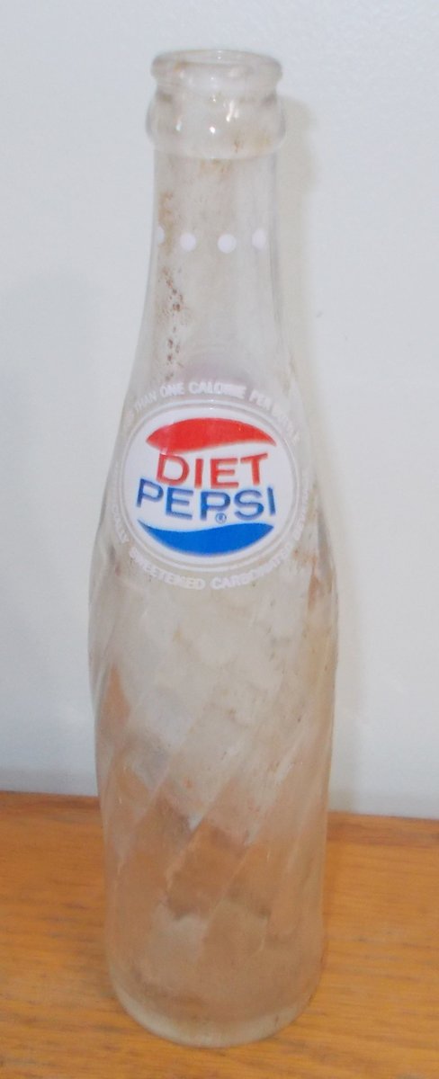 Diet Pepsi Cola 10 oz Returnable Soda Pop Bottle Swirl Logo White Dots Saccharin - Image 3