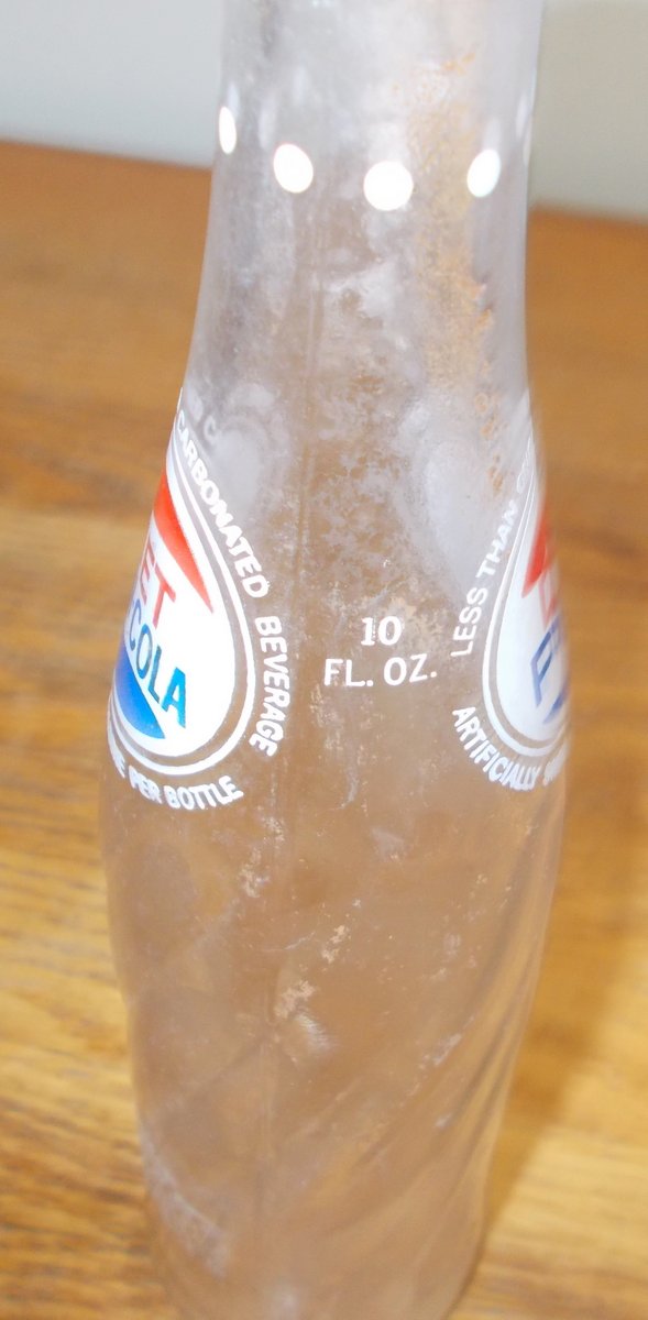 Diet Pepsi Cola 10 oz Returnable Soda Pop Bottle Swirl Logo White Dots Saccharin - Image 6