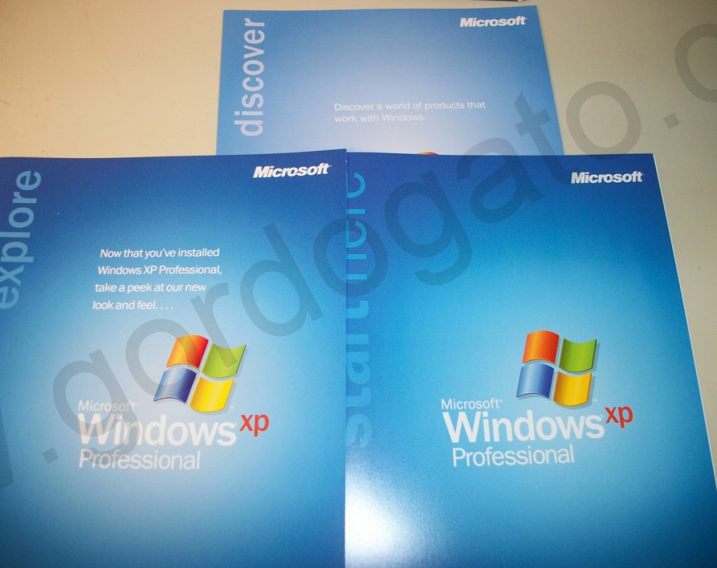 Microsoft Windows XP Professional Upgrade Version 2002 w/ Service Pack ...