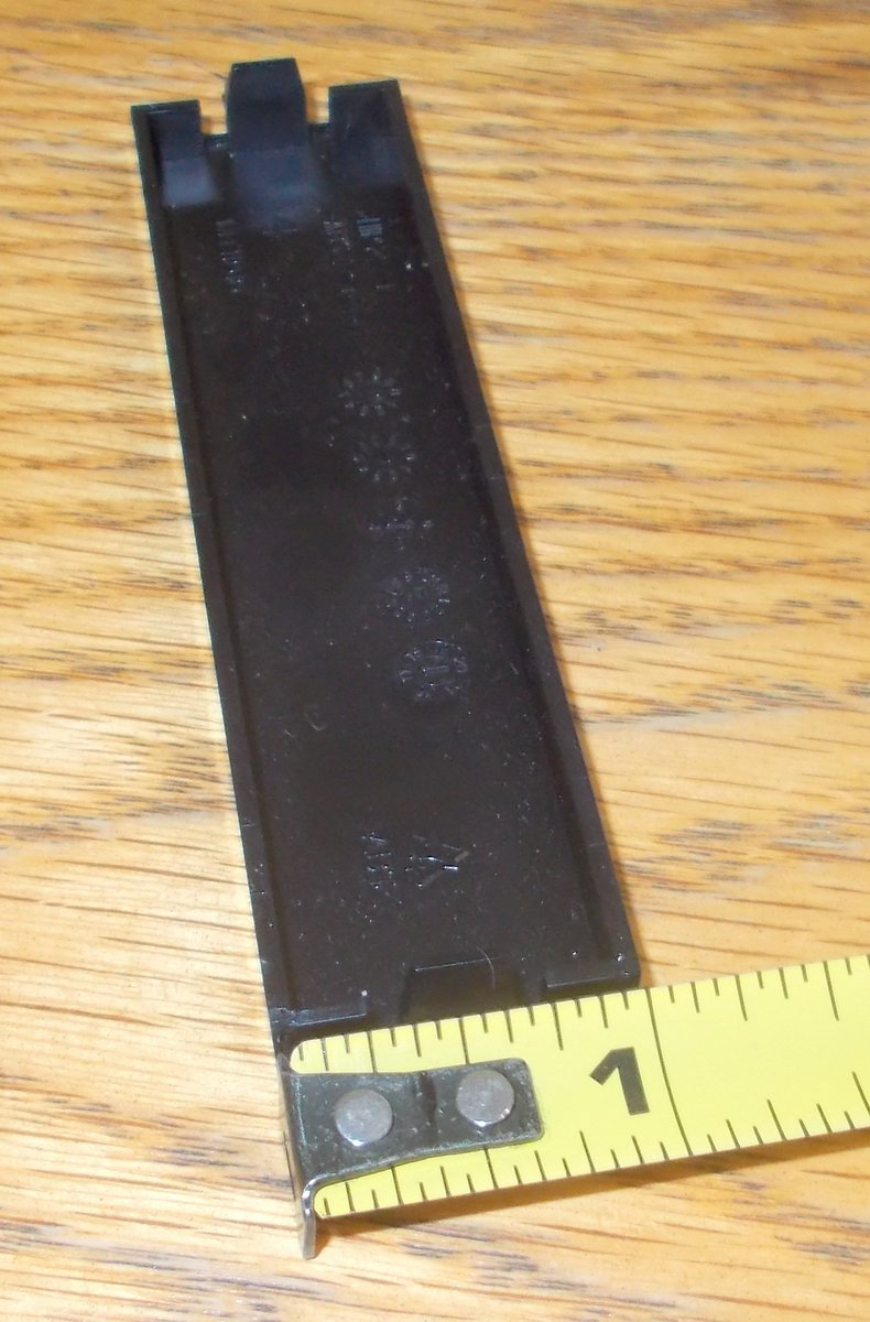 3.5" Black Plastic Drive Bay Faceplate Cover for In Win CE685.FH300TB3 Case - Image 2