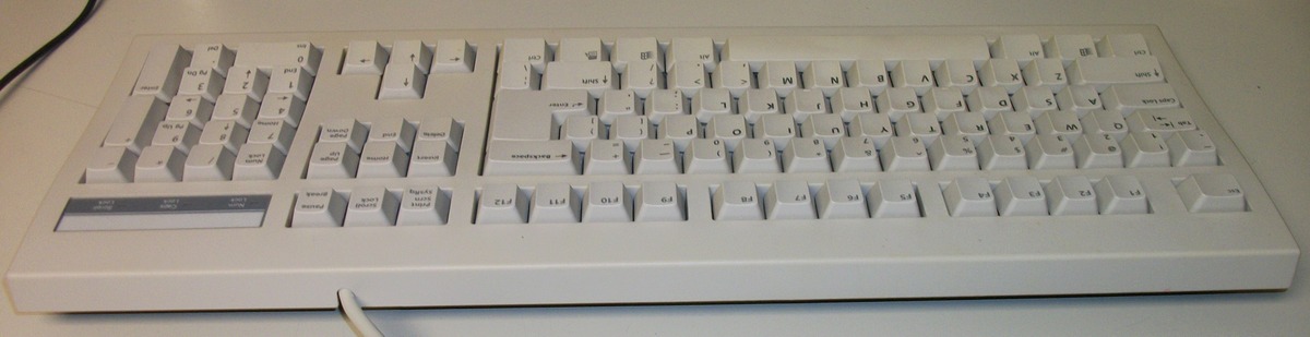 BTC Model 5140 Windows Keys PS/2 PS2 US H01-A Computer Keyboard Made in China - Image 2