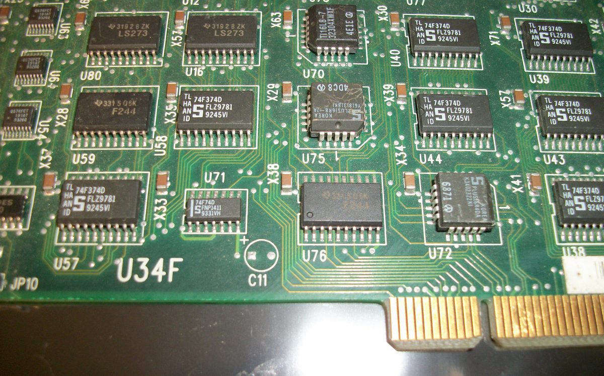 Ultrastor U34F VLB VESA Local Bus SCSI Controller Card w/ External 50-pin Connector - Image 3