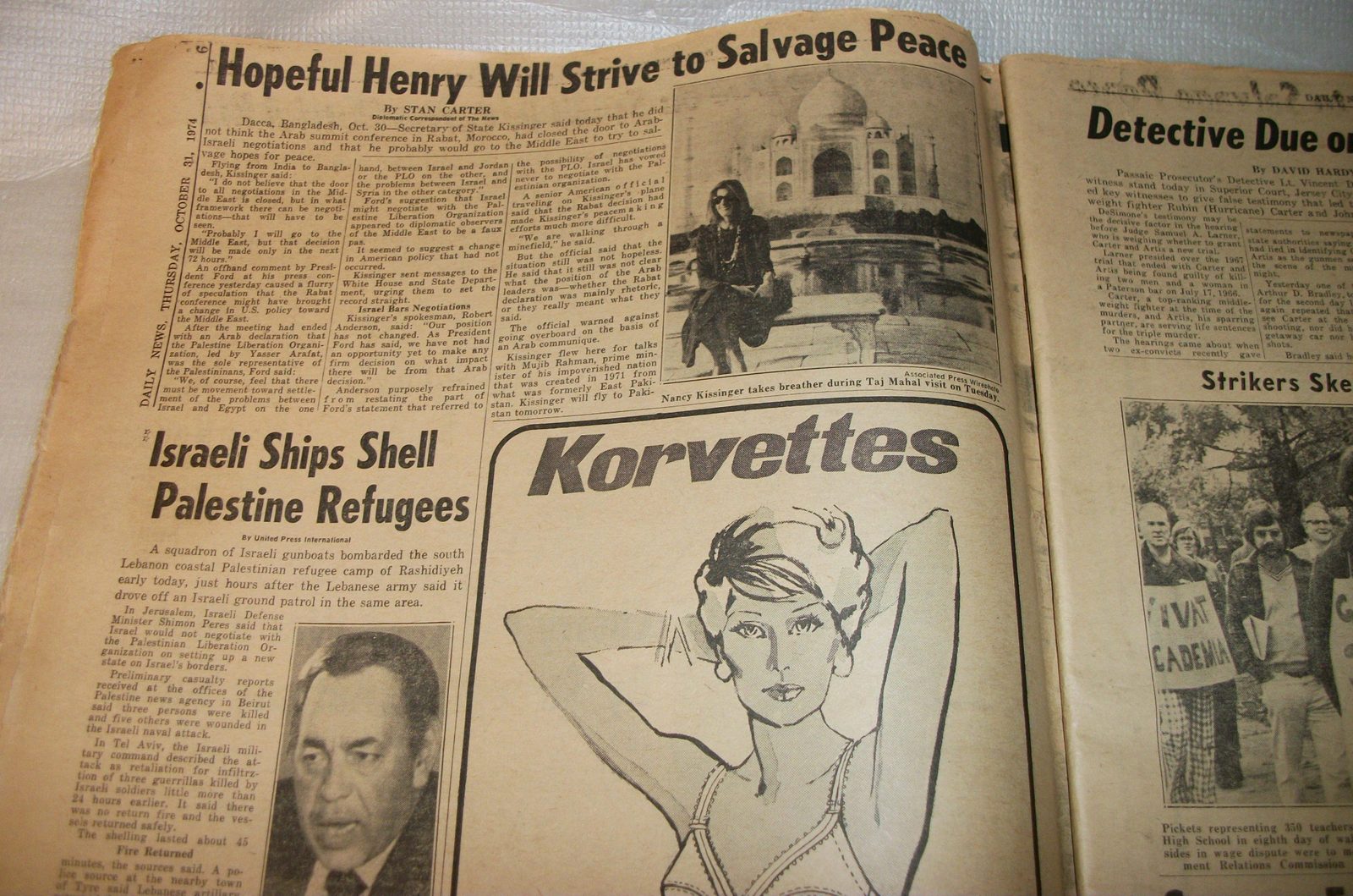 Daily News - Thursday October 31, 1974 Muhammad Ali Richard Nixon in Critical Cond. - Image 6