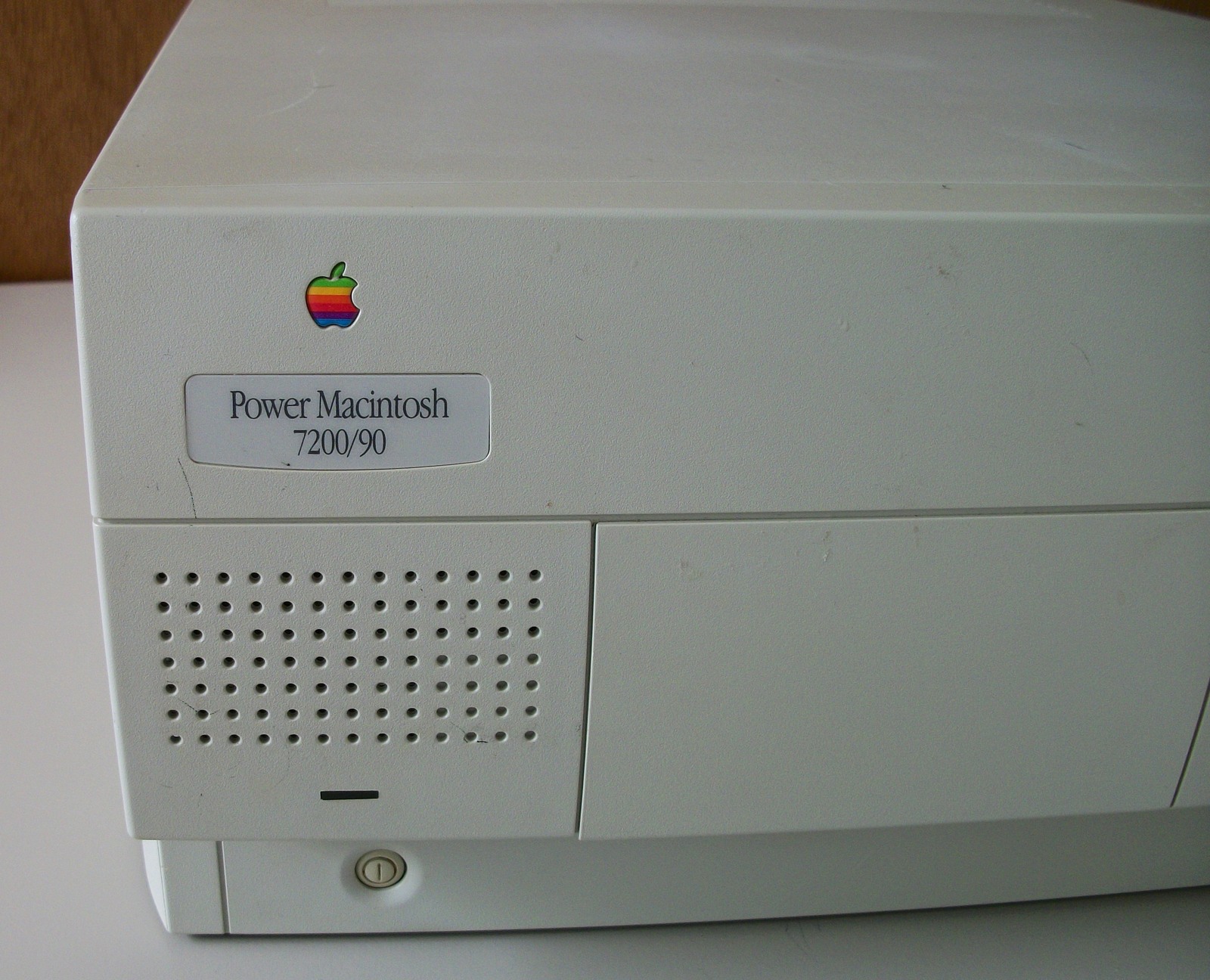 Apple Power Macintosh PowerMac 7200/90 90MHz PowerPC 601 24MB RAM NO HDD - Image 2
