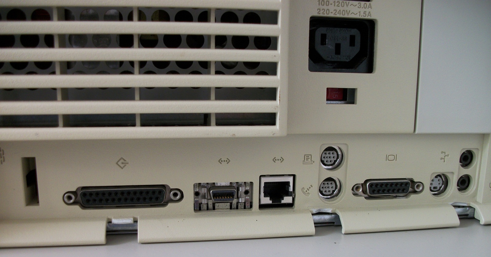 Apple Power Macintosh PowerMac 7200/90 90MHz PowerPC 601 24MB RAM NO HDD - Image 5