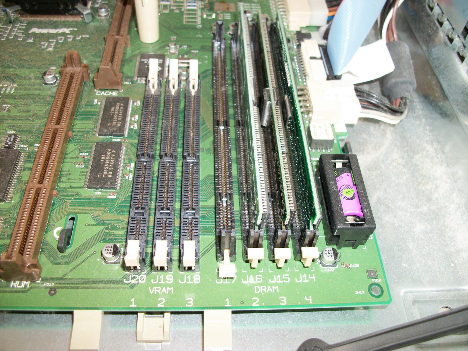 Apple Power Macintosh PowerMac 7200/90 90MHz PowerPC 601 24MB RAM NO HDD - Image 14