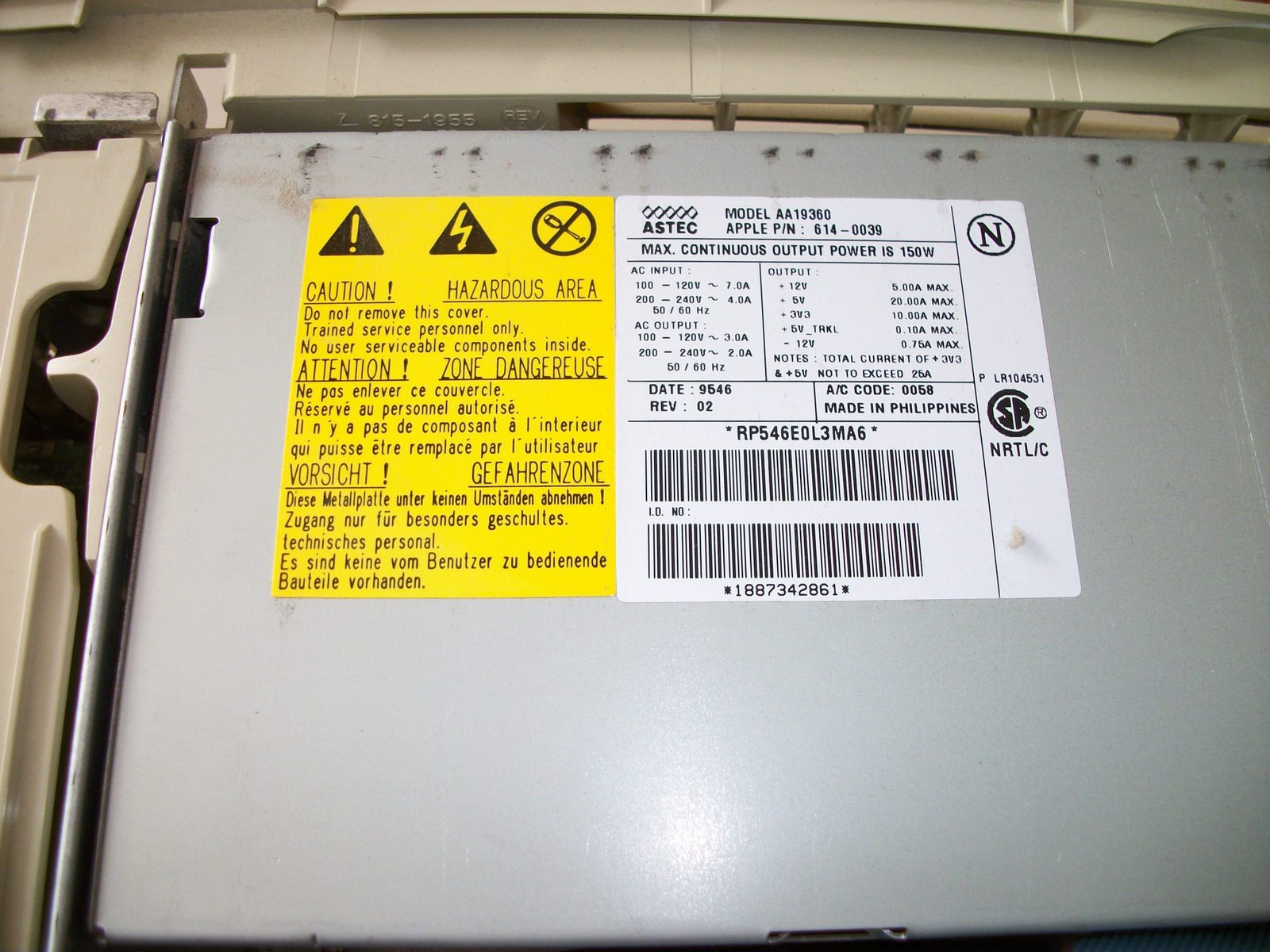 Apple Power Macintosh PowerMac 7200/90 90MHz PowerPC 601 24MB RAM NO HDD - Image 17