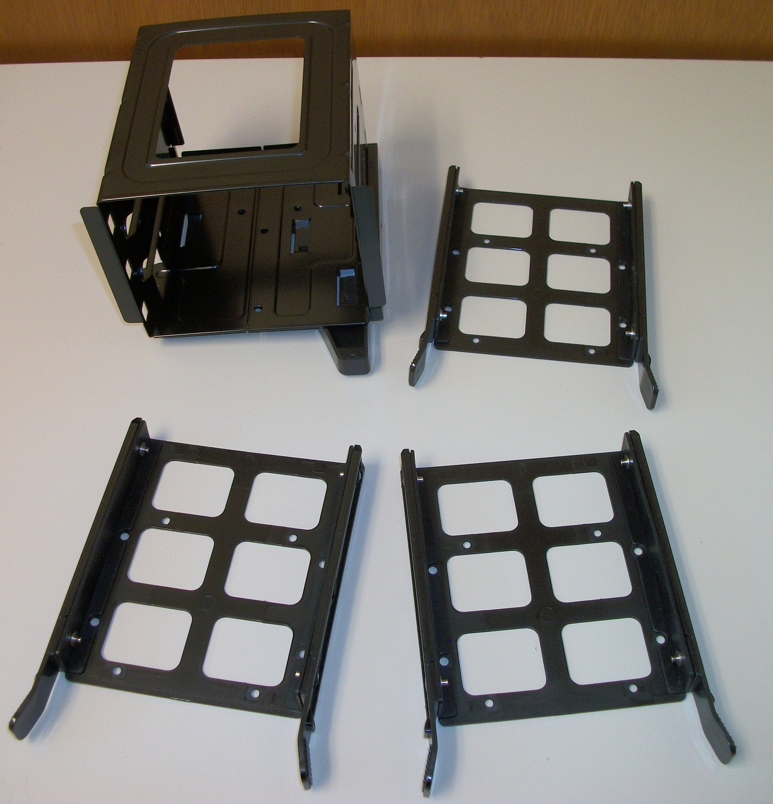 3.5" 2.5" SSD HDD Hard Disk Drive Bracket 4 Corsair Crystal 680X RGB Case w/ 3 Sleds