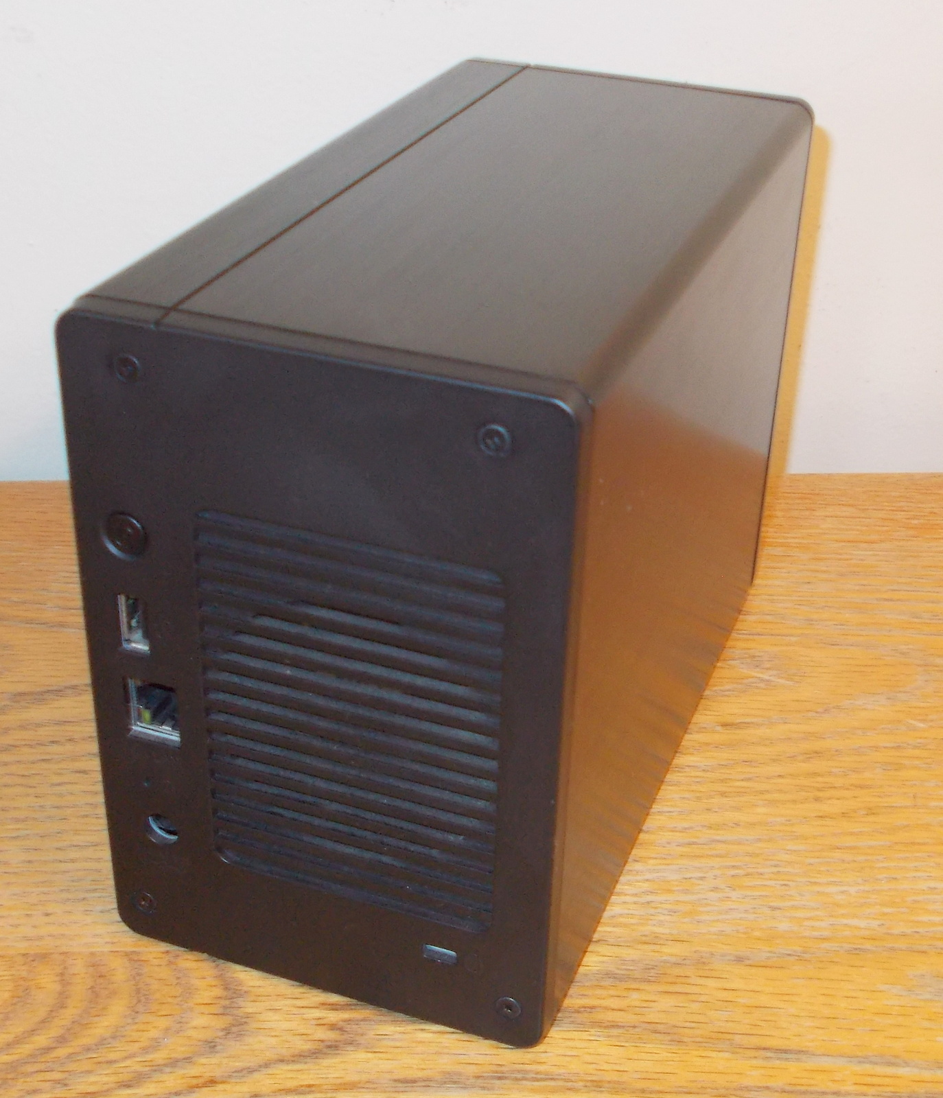 4TB (2 x 2TB) Lenovo Iomega ix2-dl Network Attached Storage Gigabit NAS SATA - Image 4