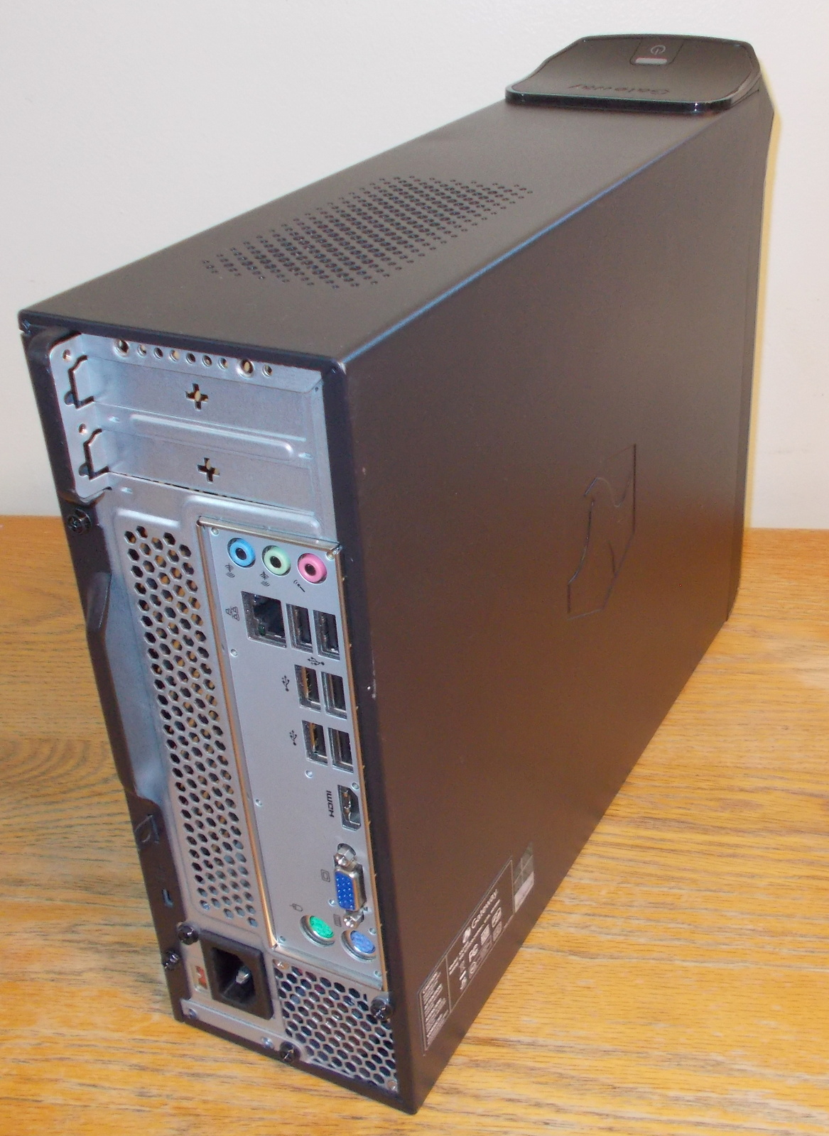 Gateway SX2185 SFF Slim Desktop PC Computer 8GB RAM 120GB SSD AMD E1 Linux Mint 19.3 - Image 3