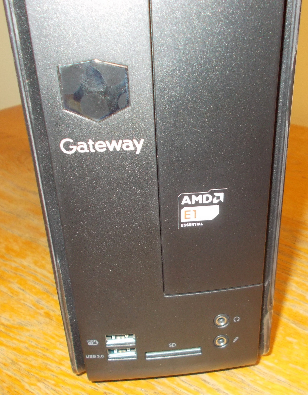 Gateway SX2185 SFF Slim Desktop PC Computer 8GB RAM 120GB SSD AMD E1 Linux Mint 19.3 - Image 6