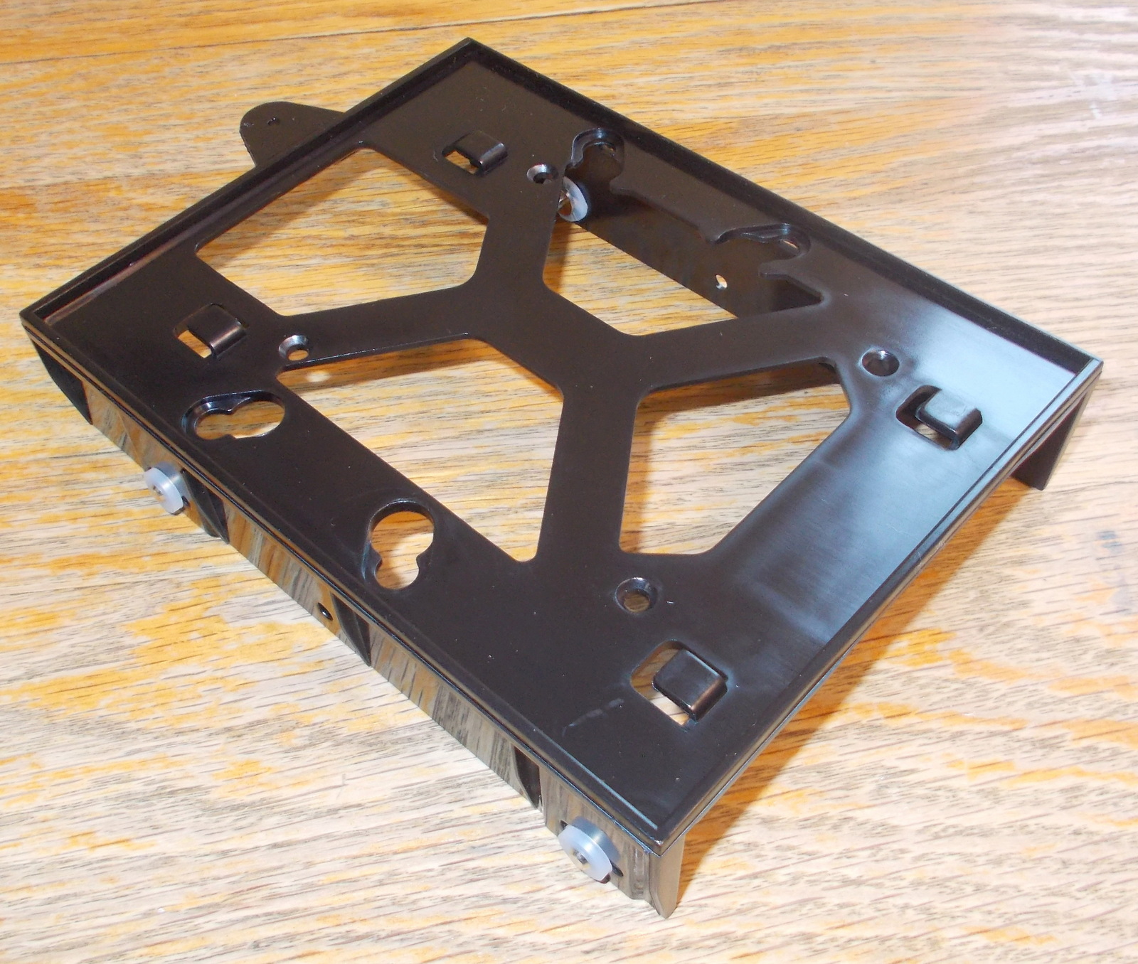 SSD or Hard Disk Drive Mounting Tray Sled Bracket 4 Corsair Crystal 570X Cases - Image 5