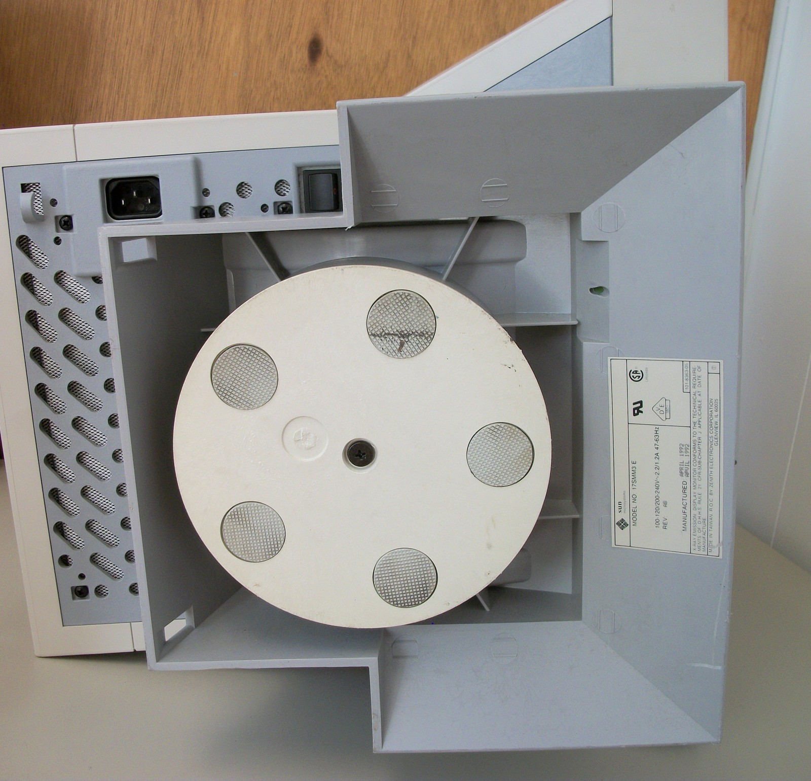 Sun Microsystems SparcStation ELC All In One Workstation for Parts / Repair 1992 - Image 7