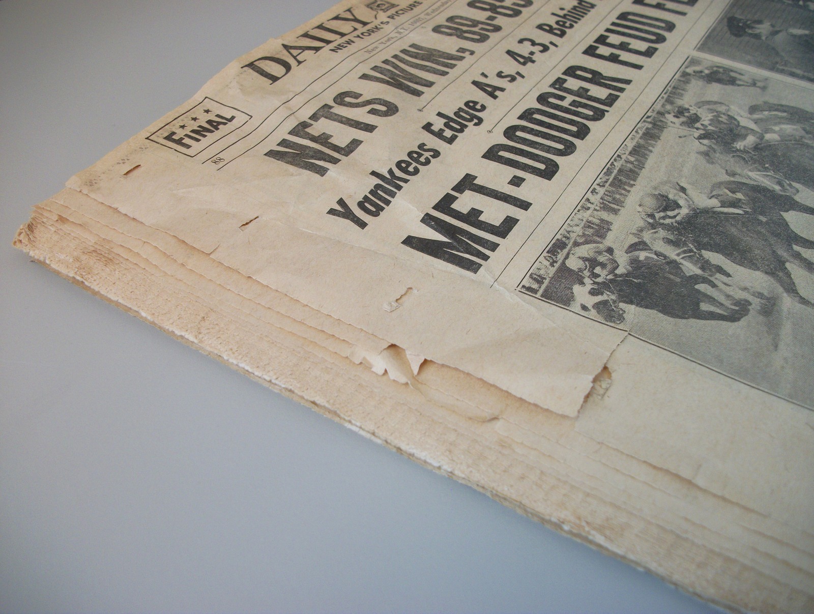 New York Daily News May 1 1974 Nixon Watergate Tape Transcripts Polaroid SX70 AD - Image 4