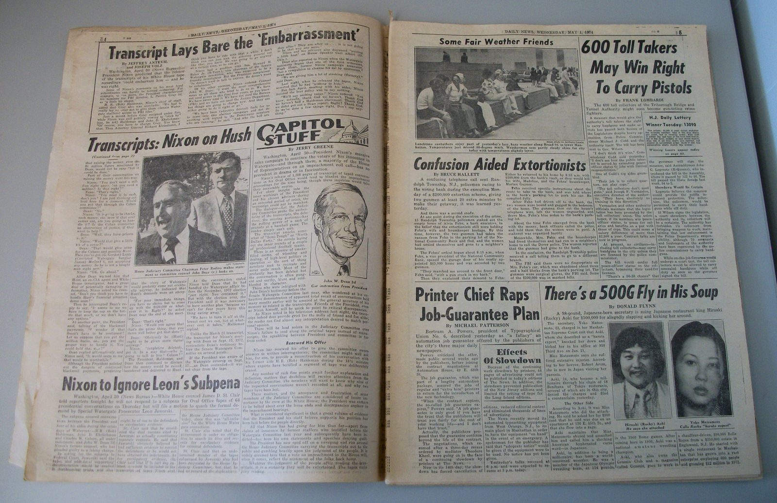 New York Daily News May 1 1974 Nixon Watergate Tape Transcripts Polaroid SX70 AD - Image 6