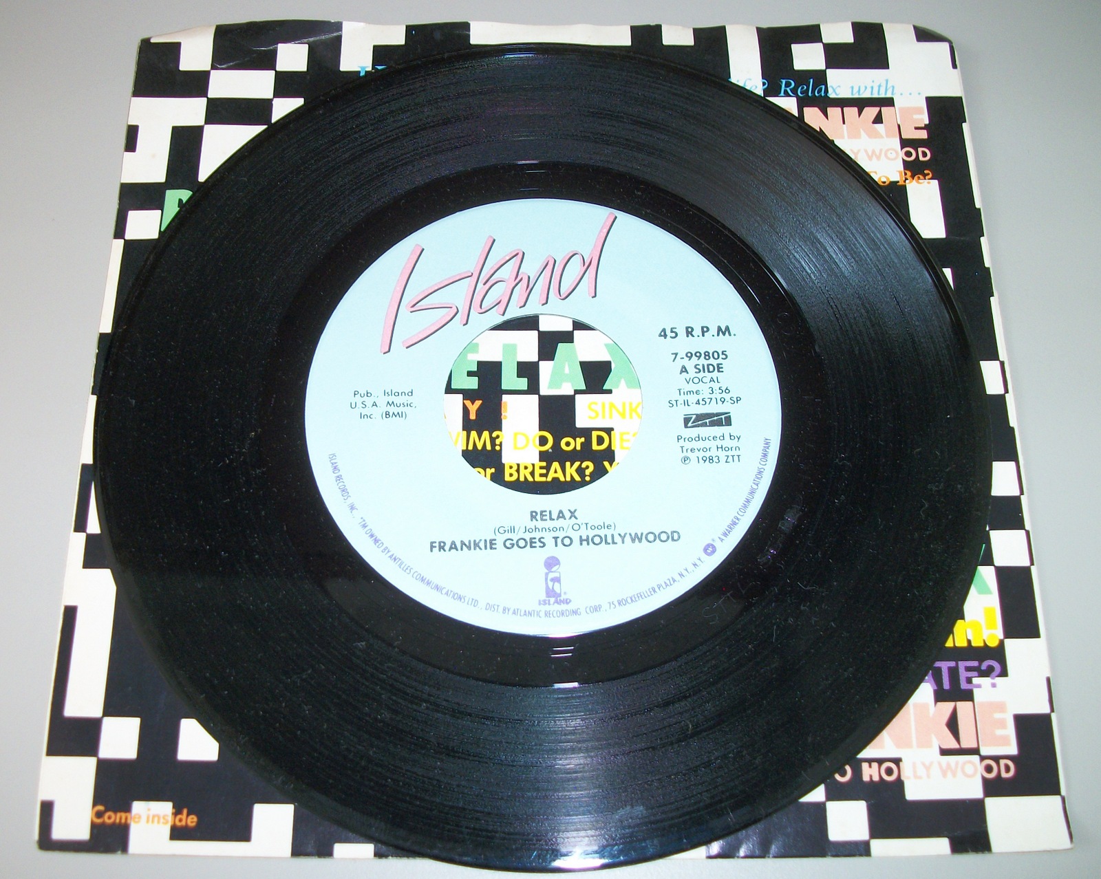 Frankie Goes Hollywood Relax September Monday 45 RPM Vinyl 7" Record Island 1983 - Image 3