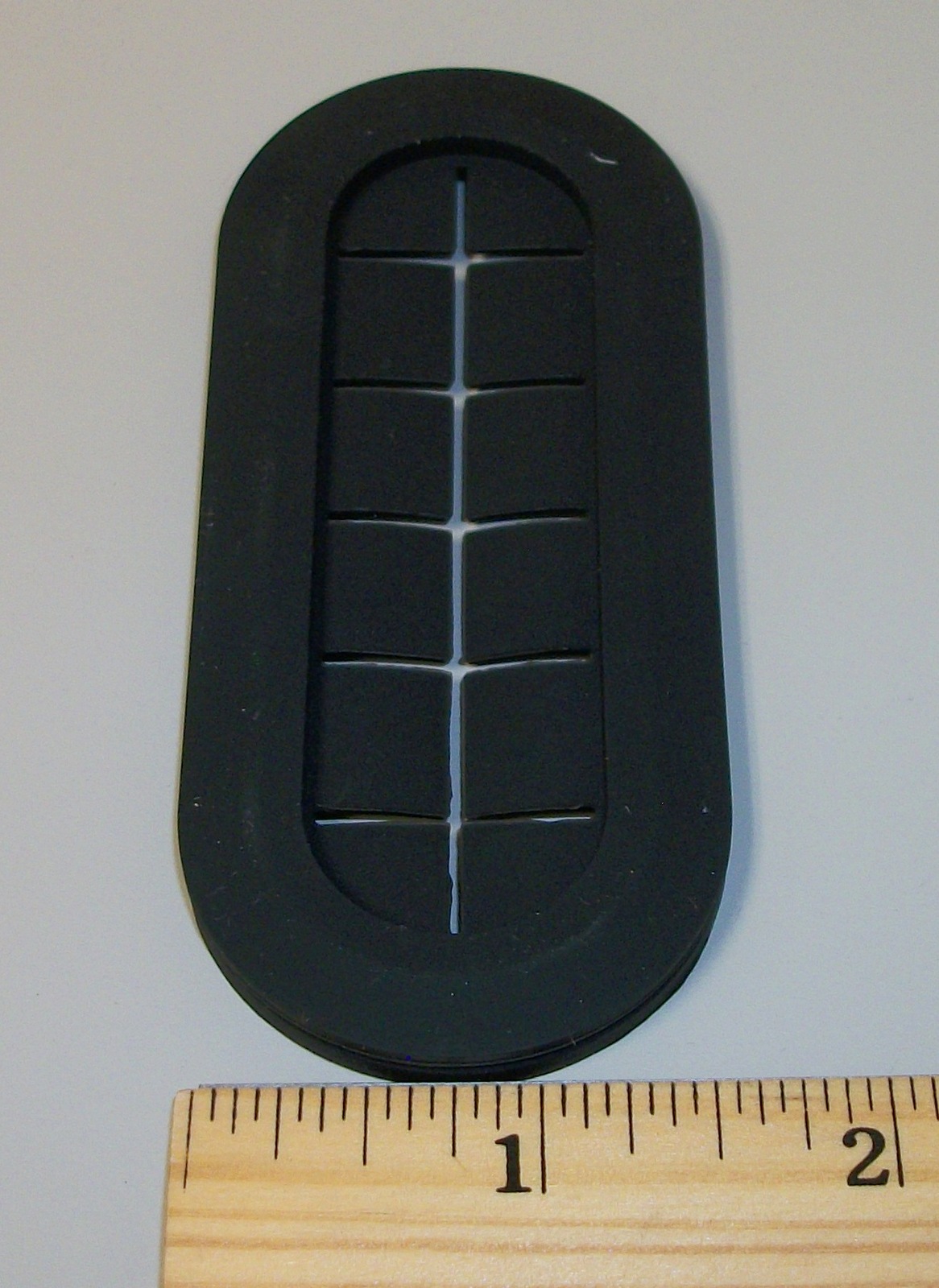 One Rounded Black Rubber Wire-Routing Grommet 4 Corsair Carbide 275R PC Case - Image 3