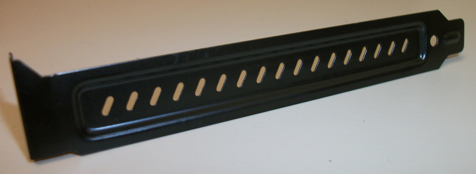 Black Steel Vented PCIe Slot Cover Bracket for Corsair SPEC-DELTA RGB PC Case w/ Screw - Image 5