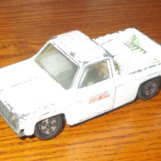 1:64 Replica White Hardee's Road Runner Chevrolet Fleetside Pickup Toy Truck ERTL 1990