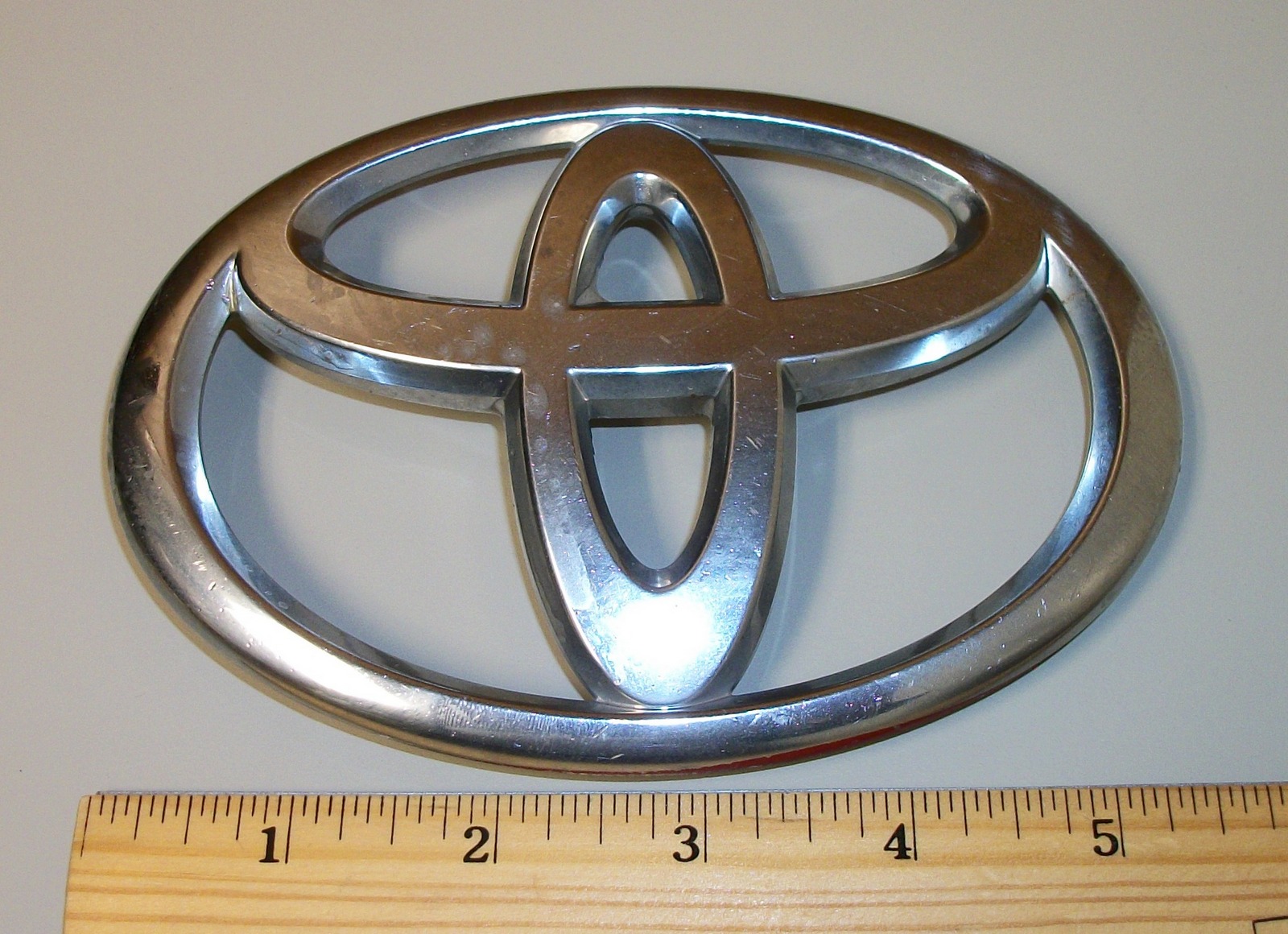 Used Toyota Plastic Chrome Emblem Logo Trim 75311-02180 About 5.5" x 4" No Clips - Image 2