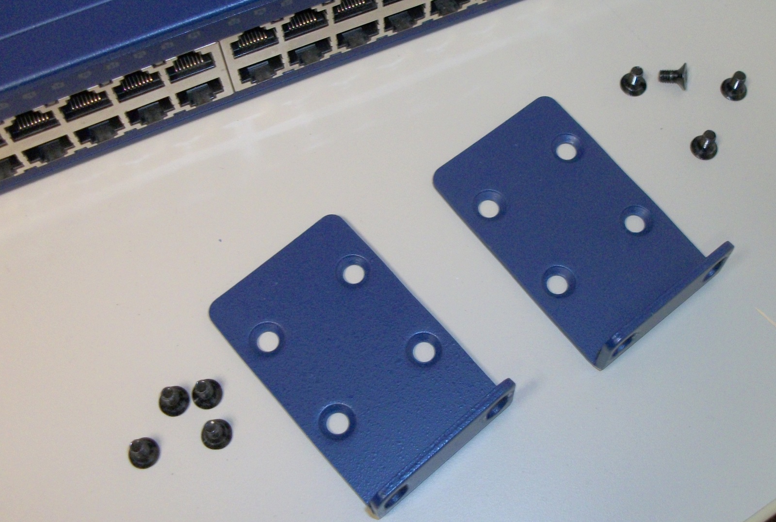 Netgear ProSafe GS748TP 48 Port Gigabit PoE SFP Wired Rack Mount Network Switch - Image 2