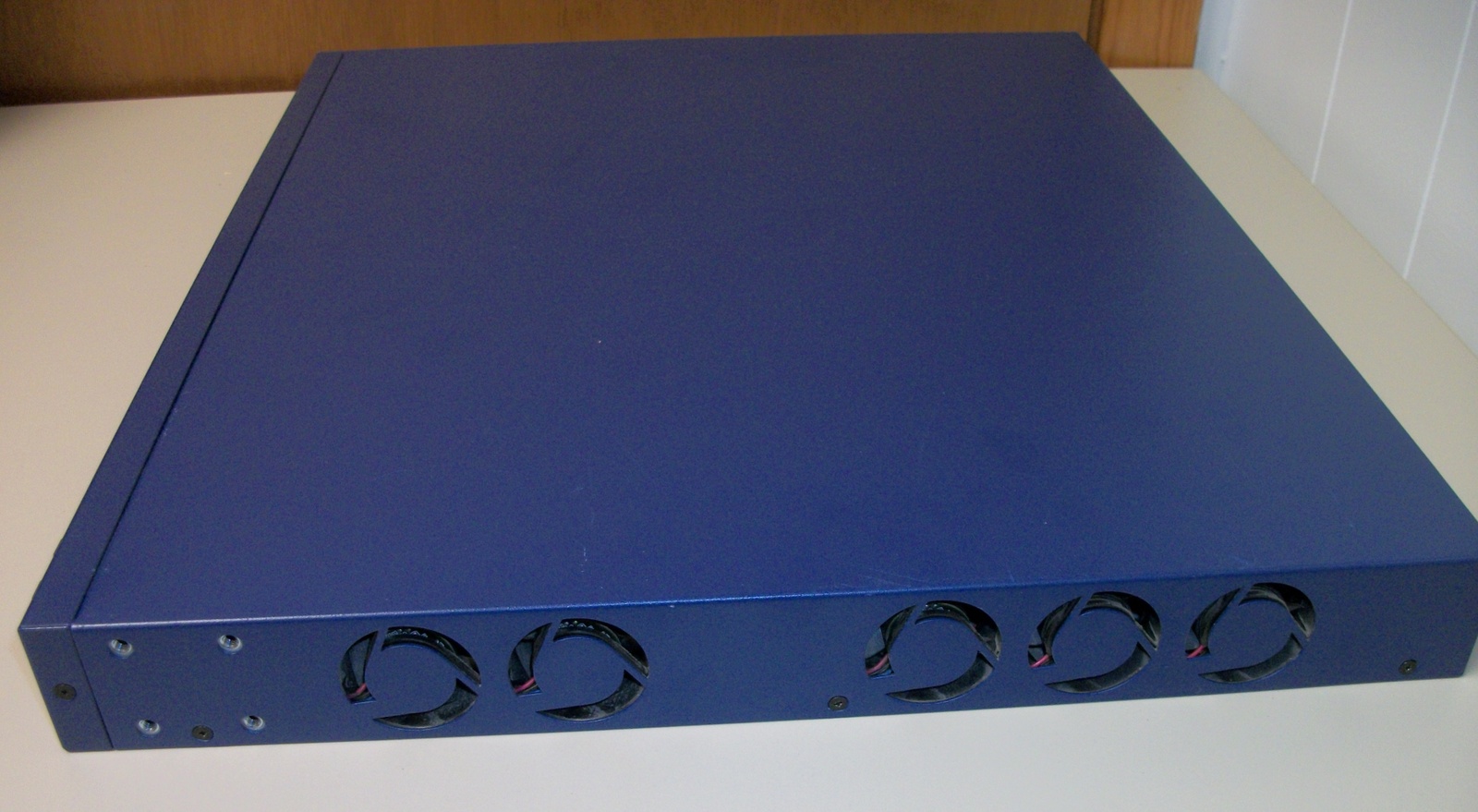 Netgear ProSafe GS748TP 48 Port Gigabit PoE SFP Wired Rack Mount Network Switch - Image 6