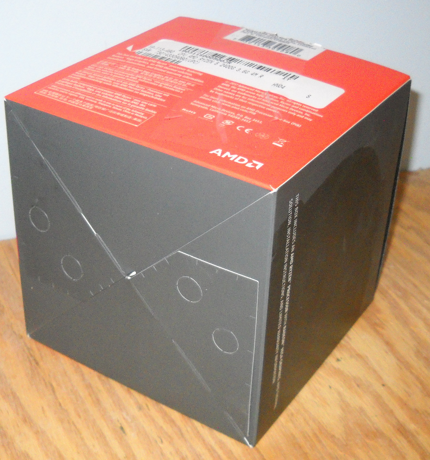 AMD Ryzen 5 2400G APU CPU Socket AM4 Processor YD2400C5M4MFB w/ Heatsink, Fan - Image 8