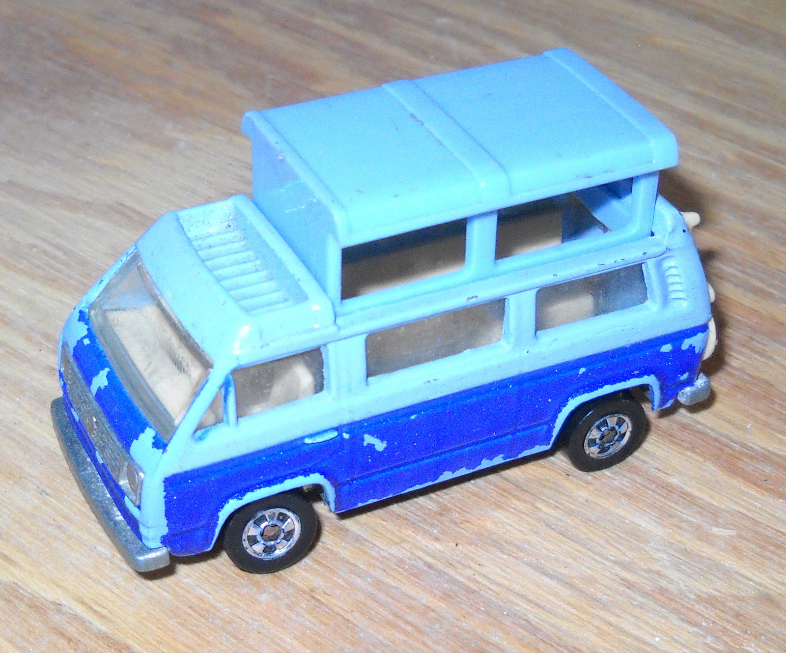 1:64 Replica 2 Tone Blue Volkswagen VW Hot Wheels Mattel Toy Van Sunagon 1981
