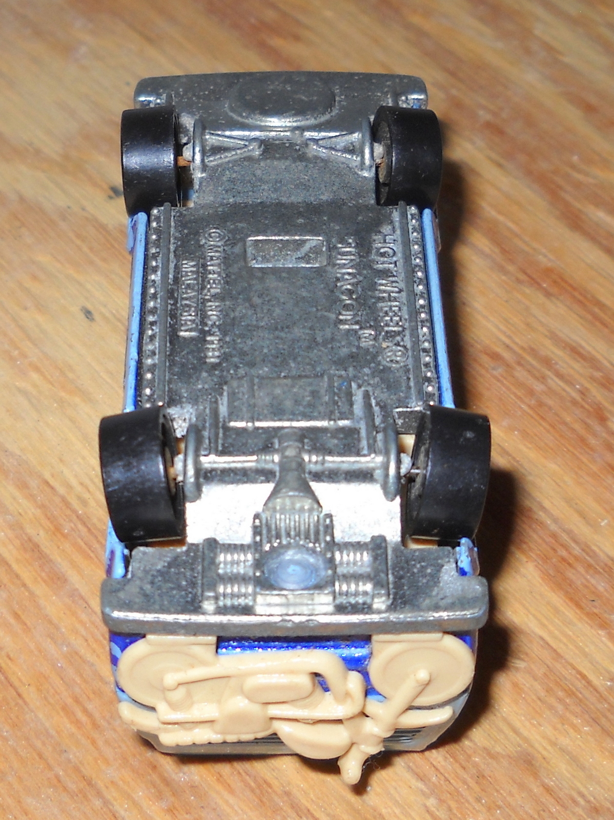 1:64 Replica 2 Tone Blue Volkswagen VW Hot Wheels Mattel Toy Van Sunagon 1981 - Image 4