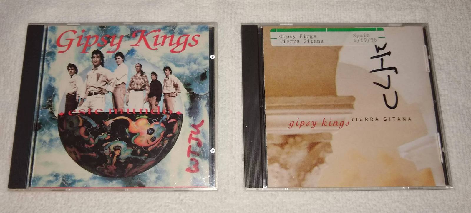 Lot of 2 Gipsy Kings CDs: Tierra Gitana & Este Mundo 1991 1996 Spanish Guitar