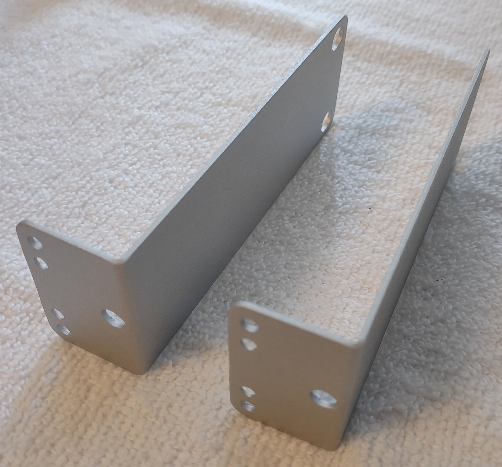 Silver Grey Steel Rack Mount Bracket Ear Set for Edgewater Edgemarc 4550-101 - Image 5