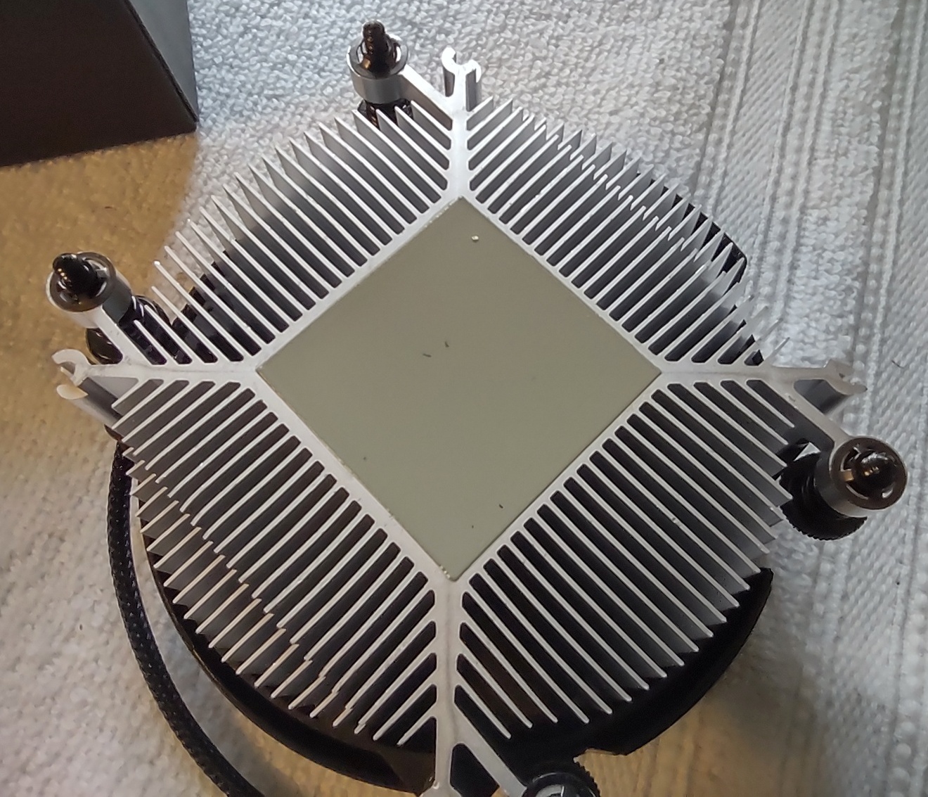 AMD Wraith Stealth CPU Cooler, Heatsink Fan, From Ryzen 5 5600G Socket AM4 CPU - Image 2