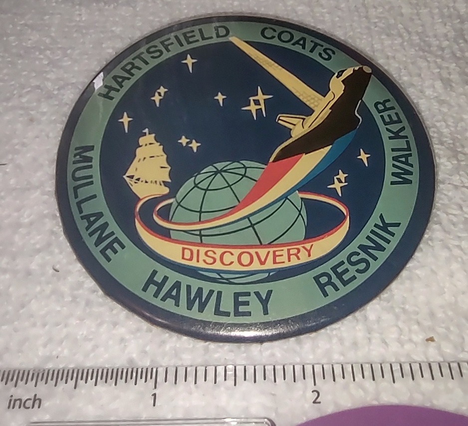 NASA Space Shuttle Discovery 1st Flight STS-41D 3" Metal Pin Button Badge 1984