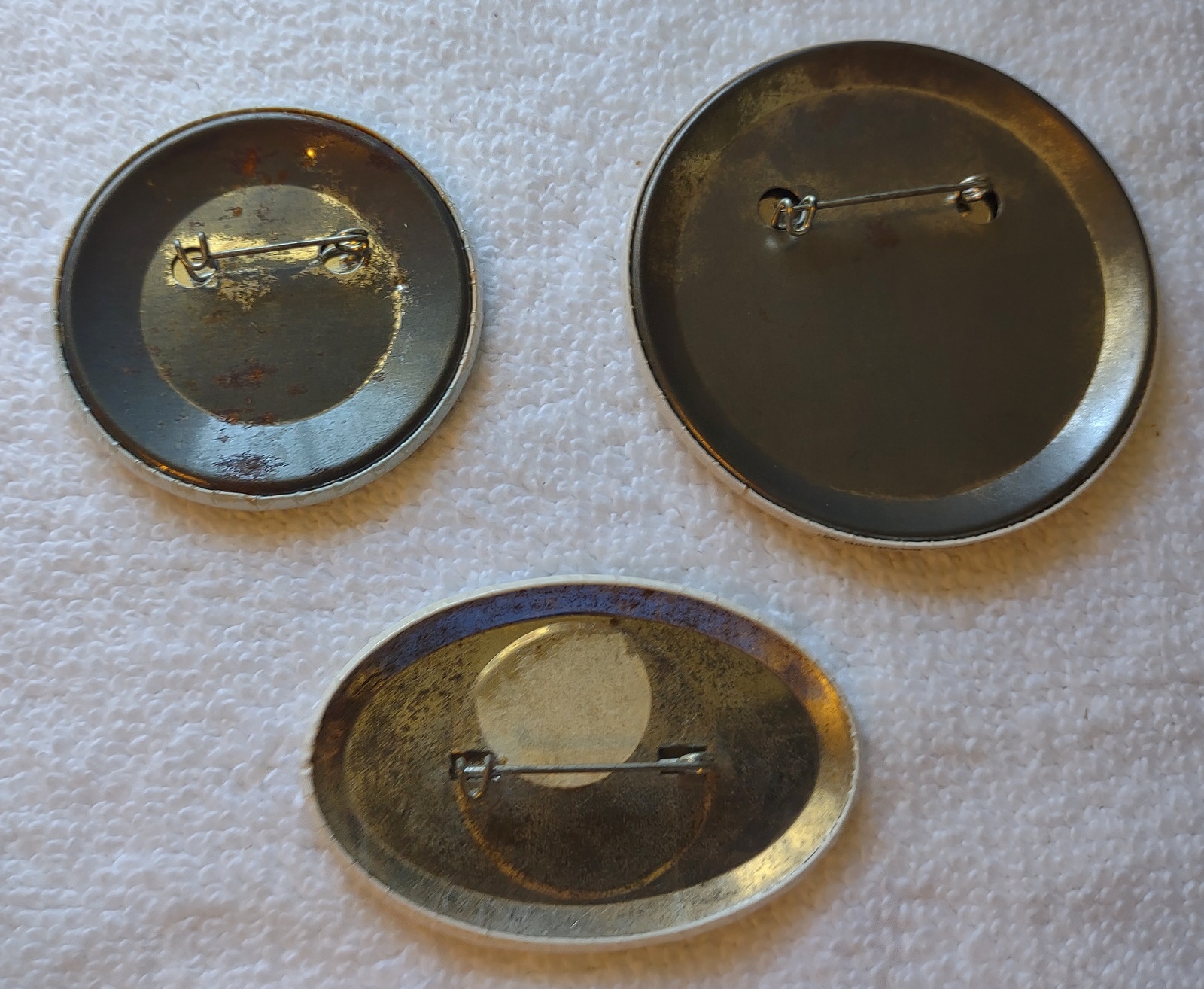 Lot of 3 NASA Space Shuttle Columbia STS-1, 2, 4 2.25" Metal Pin Button Badges - Image 2