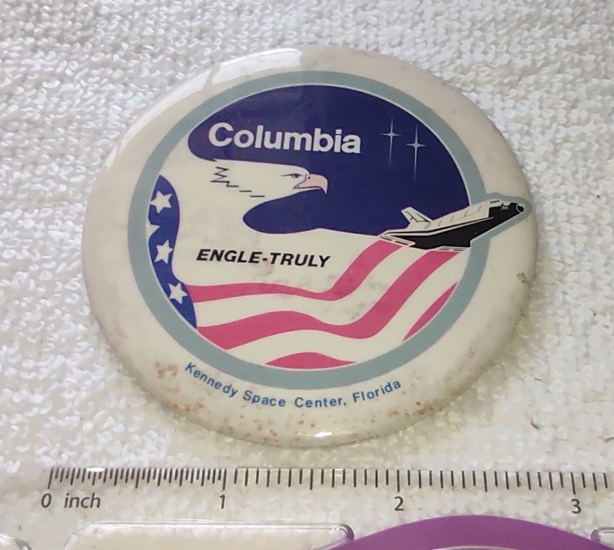 Lot of 3 NASA Space Shuttle Columbia STS-1, 2, 4 2.25" Metal Pin Button Badges - Image 8