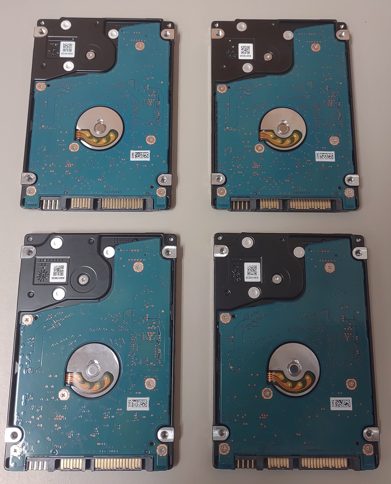 Lot of 4 500GB Notebook Laptop 2.5" SATA Hard Disk Drives Toshiba MQ01ACF050 - Image 4