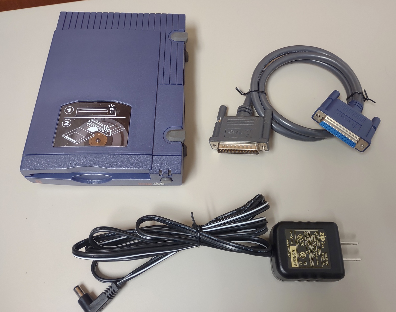 Iomega Parallel Port Zip 100 External Drive 100MB w/ AC Adapter, Cable 1999