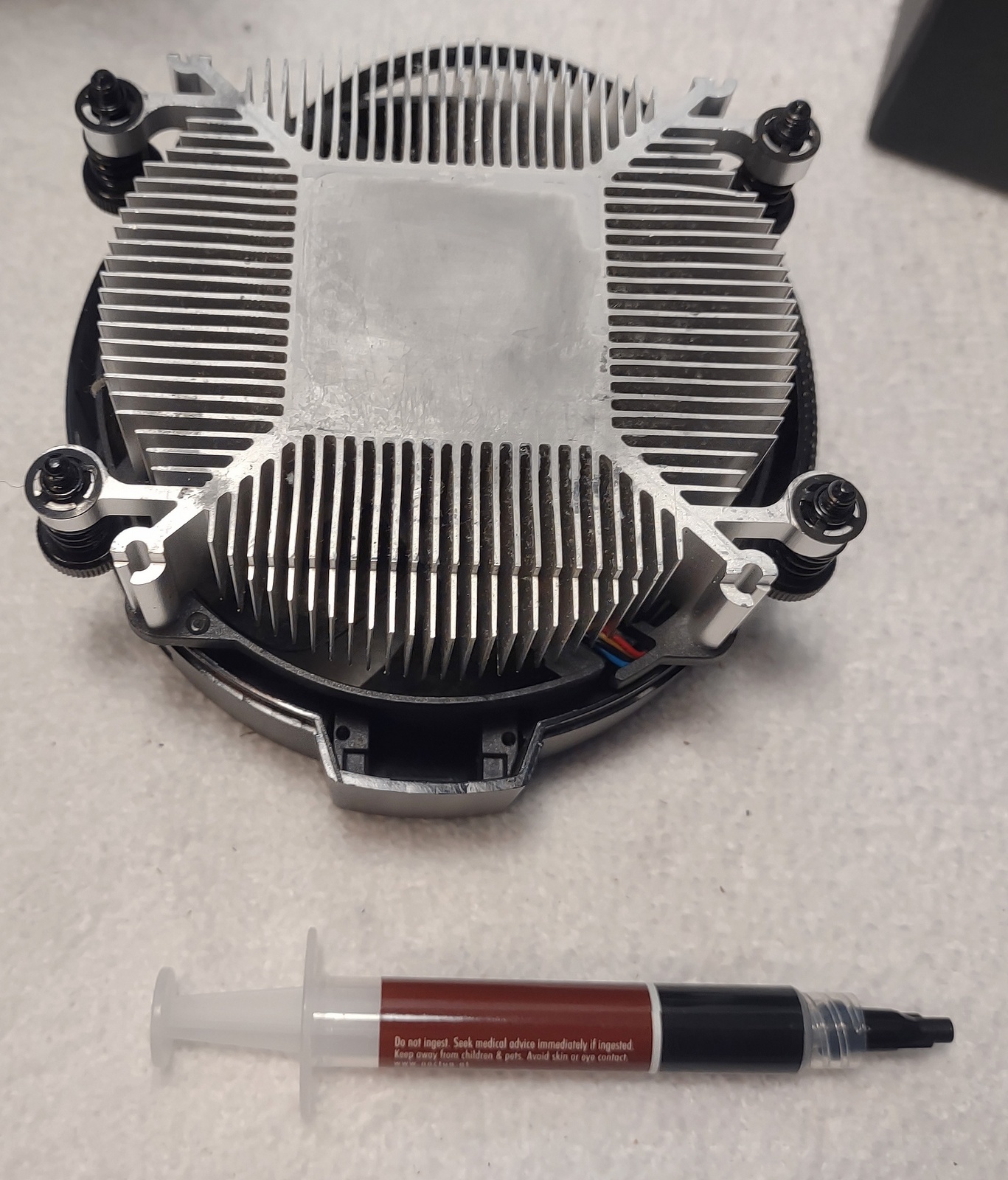 AMD Ryzen 3 2200G CPU Socket AM4 Processor Chip YD2200C5FBBOX w/ Heatsink, Fan - Image 3