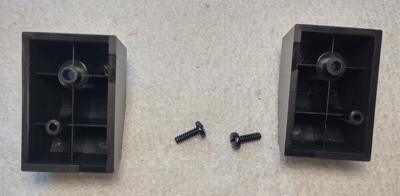 2 Black Plastic Foot Feet for Corsair iCUE 4000D Airflow Computer Case w/ Screws - Image 3