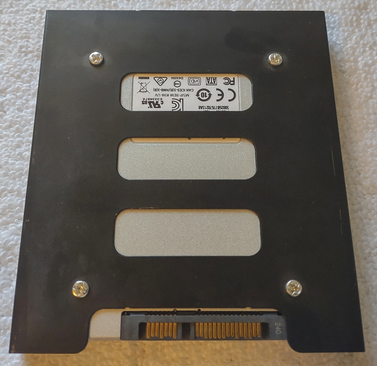 Kingston SUV400S37/240G 2.5" SATA SSD Solid State Disk w/ 3.5" Adapter Bracket - Image 2