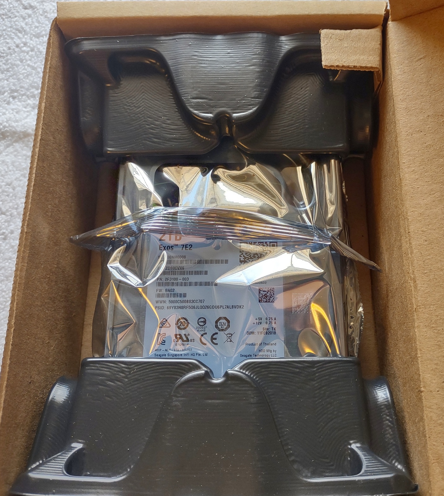 Seagate ST2000NM0008 Exos 7E2 2TB Enterprise Server 3.5" SATA Hard Disk Drive 2018 - Image 3