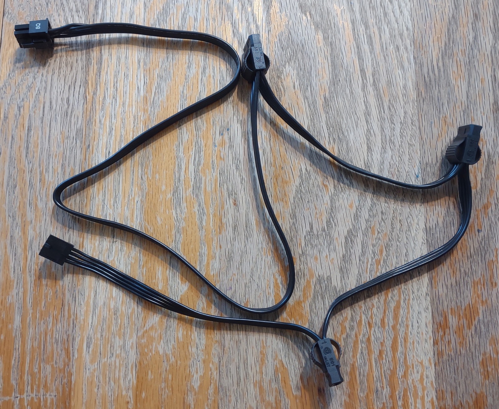 3 x Molex, 1 x Floppy Plugs Modular Power Cable for EVGA 650BQ Power Supply 40"