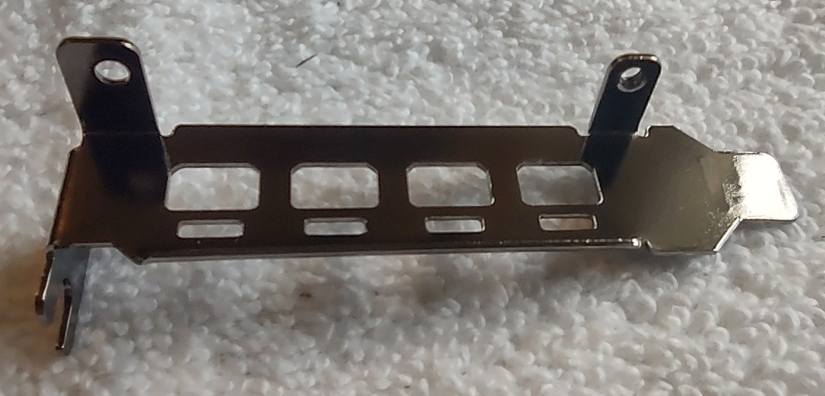 Low Profile Bracket for AMD Radeon Pro WX3200 PCIe Professional Graphics Card - Image 3