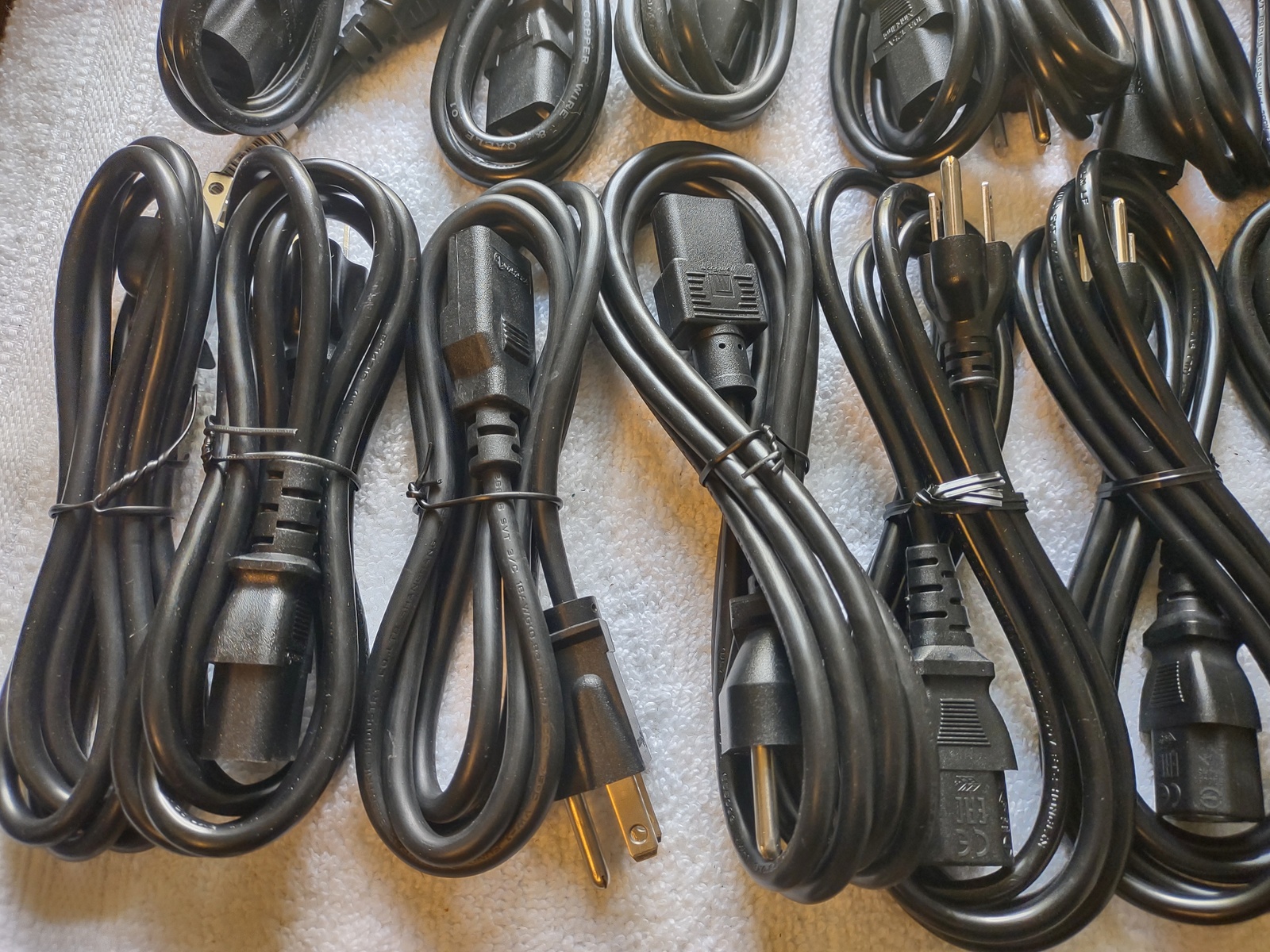 Lot of 20 New Black Standard PC/Monitor/Computer Power Cable Cords 6' 4' - Image 5