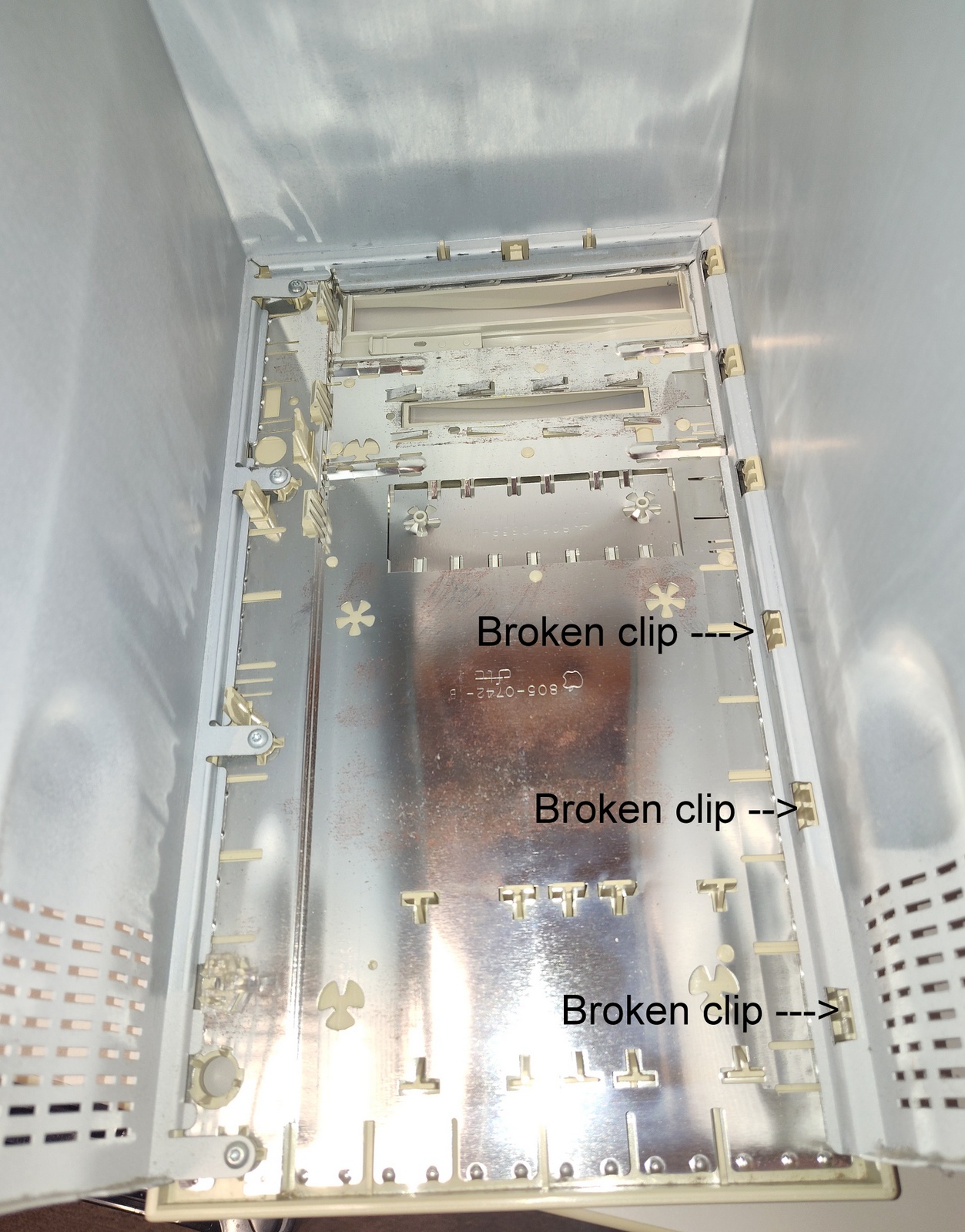 Apple Power Macintosh PowerMac 8500/120 120MHz PowerPC 604 128MB RAM 1GB SCSI HDD - Image 14